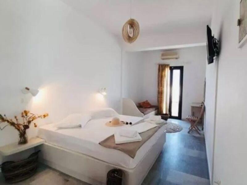 Fikas Hotel Naxos City Exterior photo