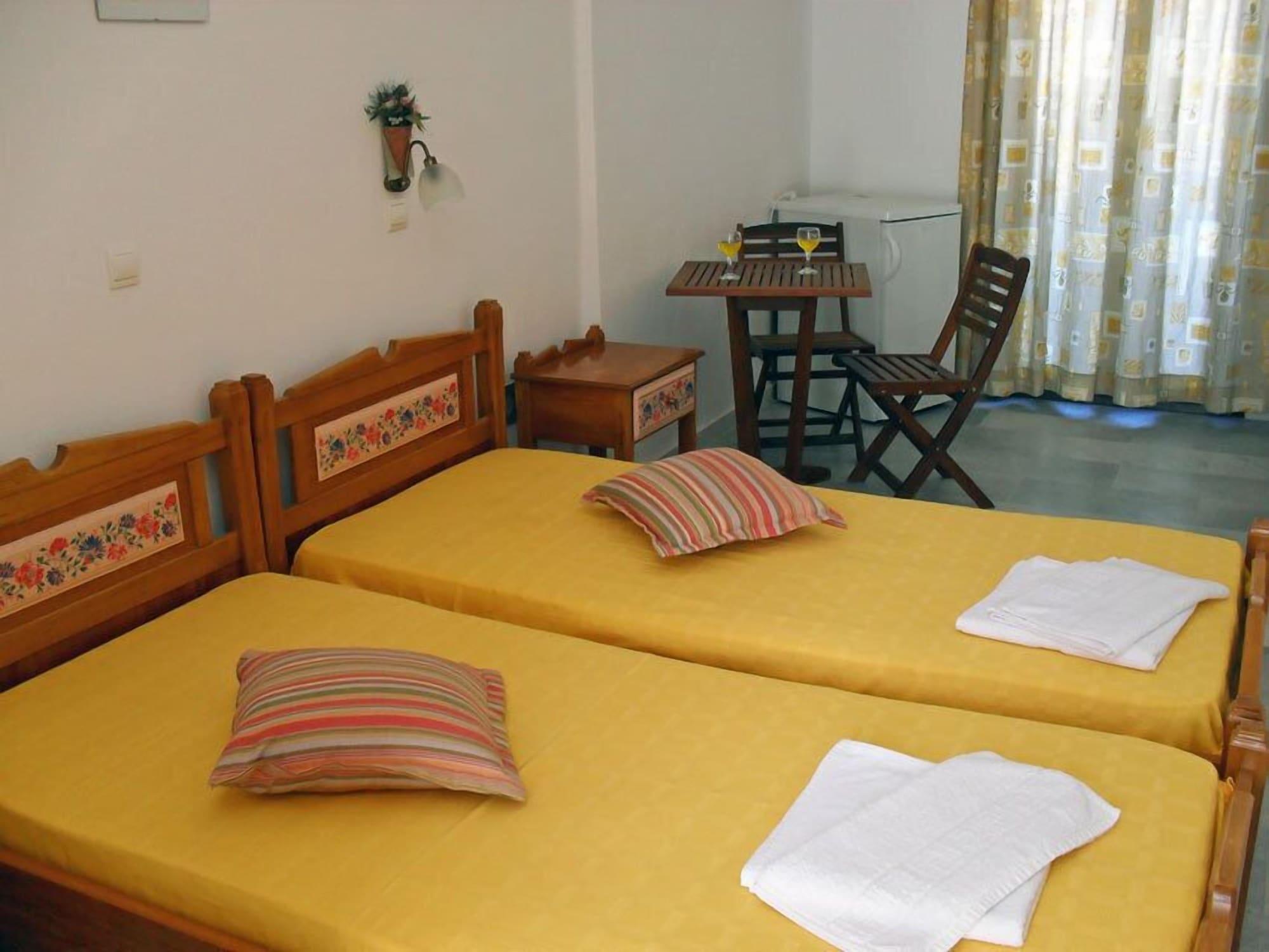 Fikas Hotel Naxos City Exterior photo