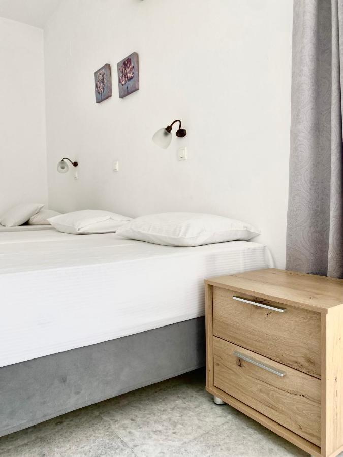Fikas Hotel Naxos City Exterior photo